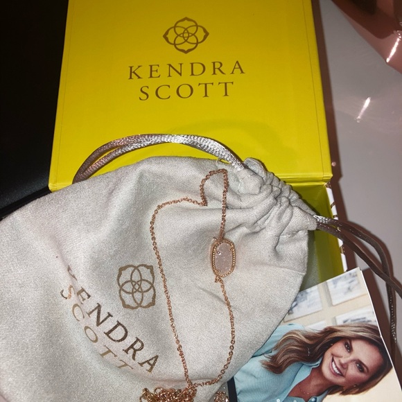 KENDRA SCOTT Necklace - Picture 5 of 6